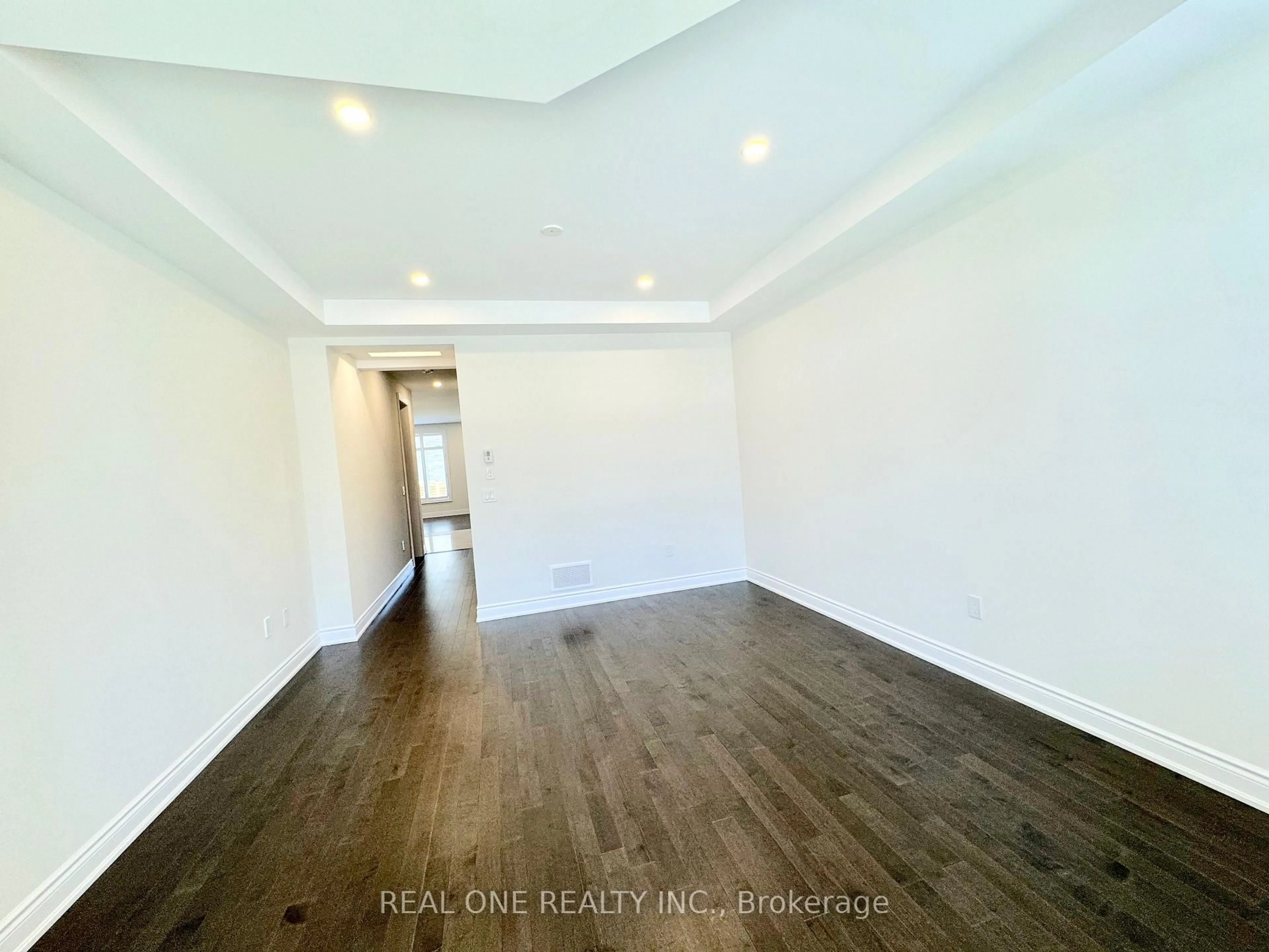 A pic of a room for 2459 Saw Whet Blvd, Oakville Ontario L6M 5L4