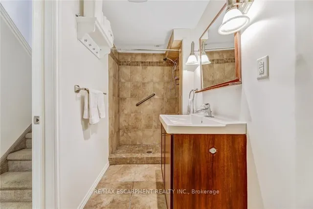 Additional property image - 2430 ALDER Dr