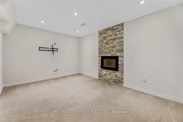 Additional property image - 2430 ALDER Dr