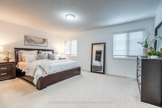 Additional property image - 1327 Ruddy Cres