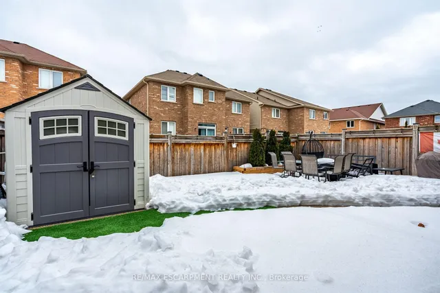Additional property image - 1327 Ruddy Cres