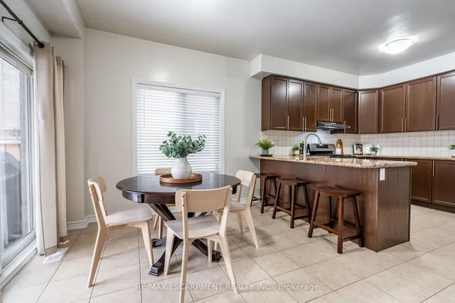 Additional property image - 1327 Ruddy Cres