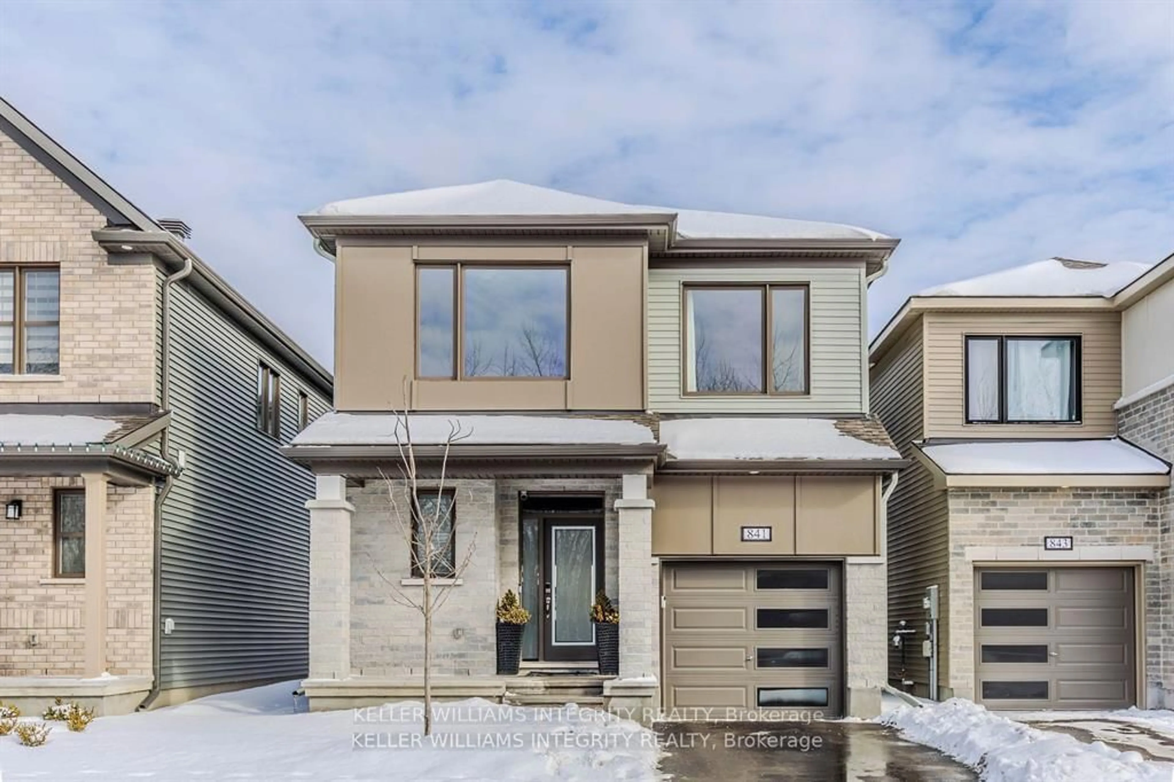 Home with brick exterior material, street for 841 Derreen Ave, Stittsville - Munster - Richmond Ontario K2S 3A7