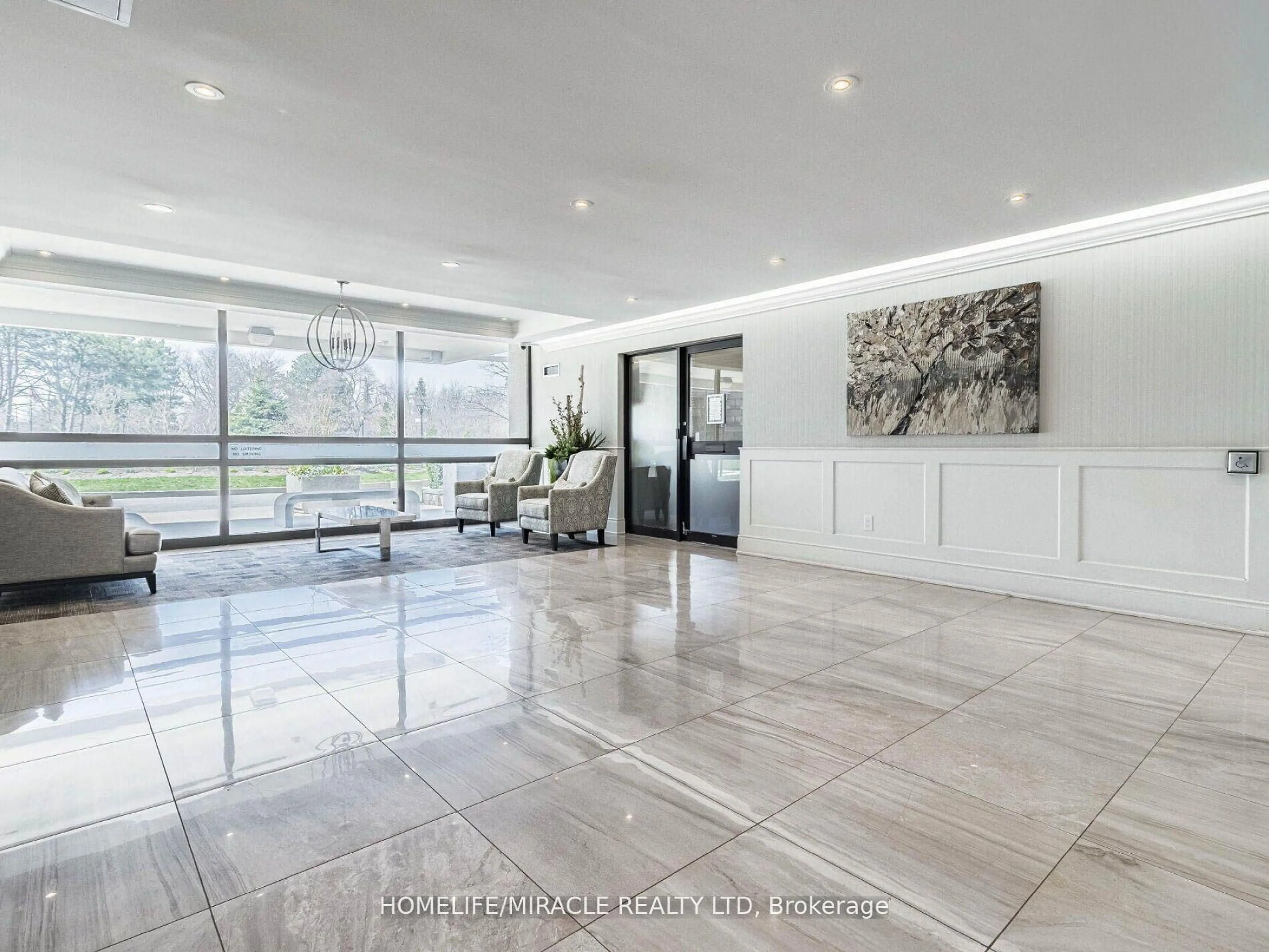 Indoor foyer for 475 The West Mall #510, Toronto Ontario M9C 4Z3