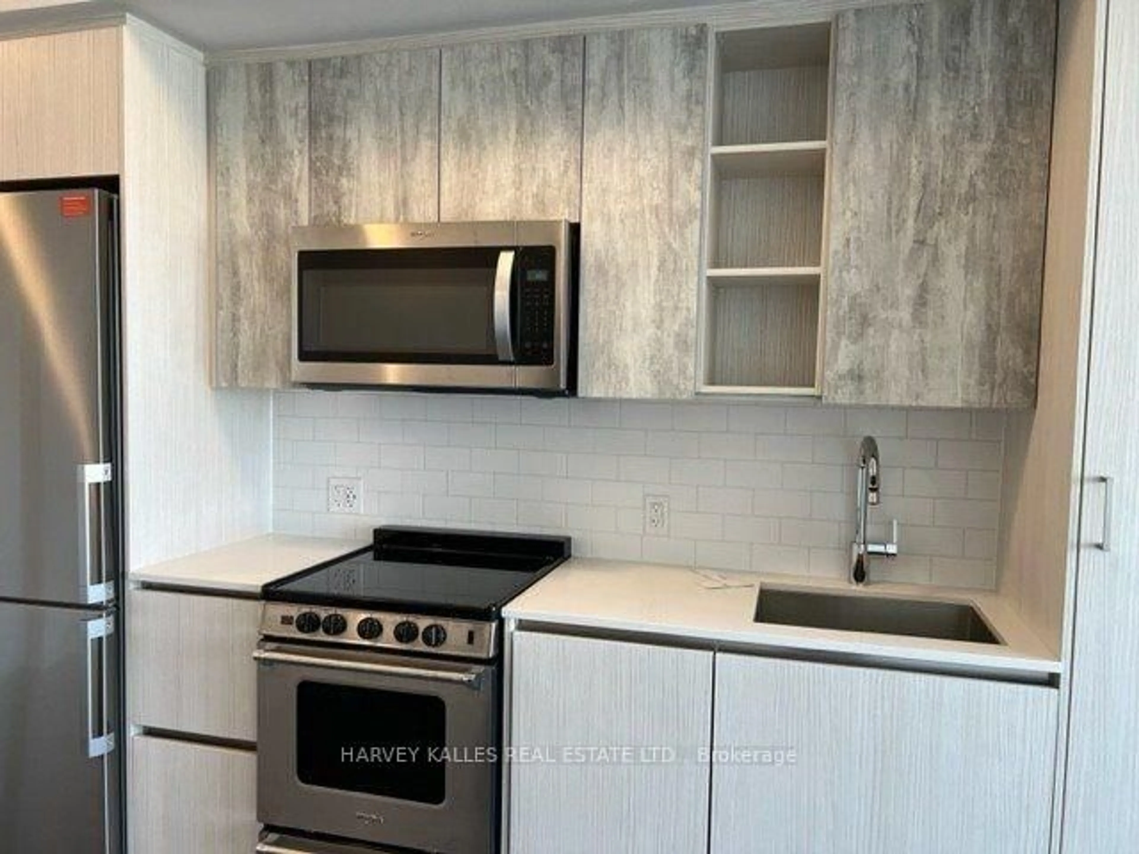 Standard kitchen, unknown for 251 Manitoba St #1511, Toronto Ontario M8Y 0C7