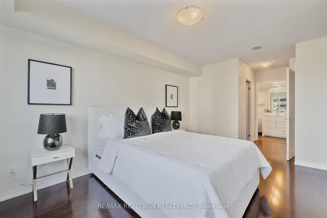 Additional property image - 1403 Royal York Rd Unit 508