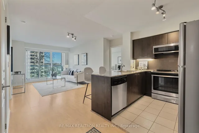 Additional property image - 1403 Royal York Rd Unit 508