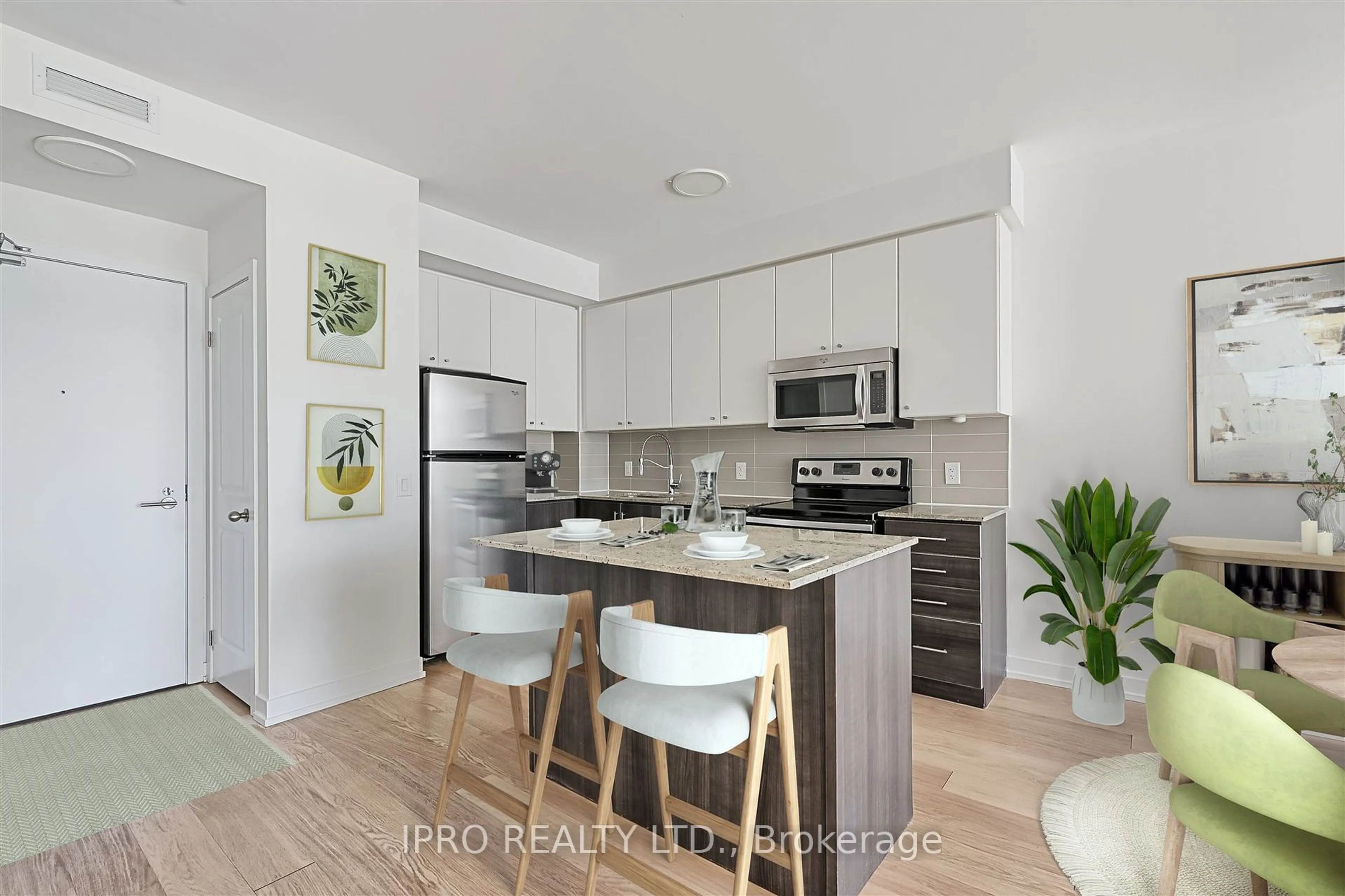 Open concept kitchen, unknown for 8 Fieldway Rd #415, Toronto Ontario M8Z 0C3