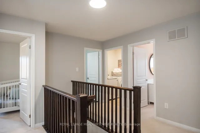 Additional property image - 465 Tyrone Cres