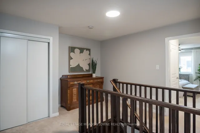 Additional property image - 465 Tyrone Cres