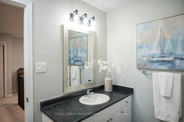 Additional property image - 465 Tyrone Cres