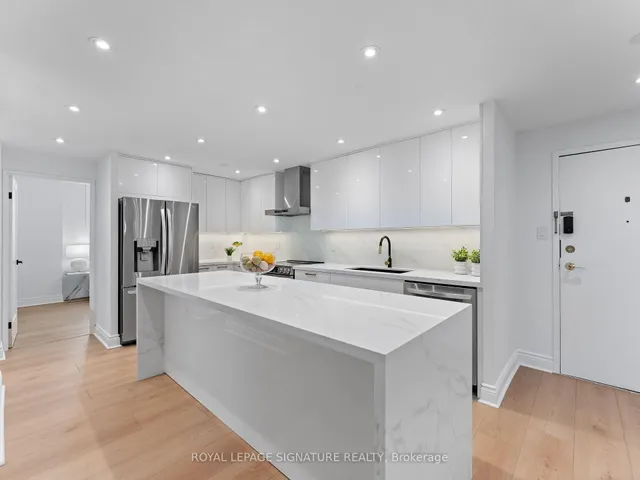 Additional property image - 812 Burnhamthorpe Rd Unit 607