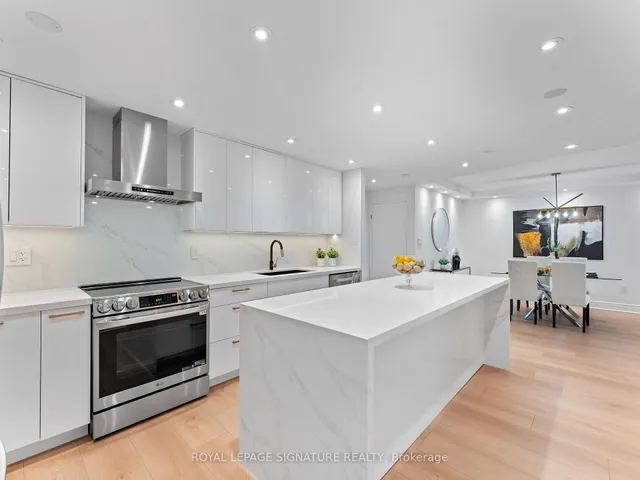 Additional property image - 812 Burnhamthorpe Rd Unit 607
