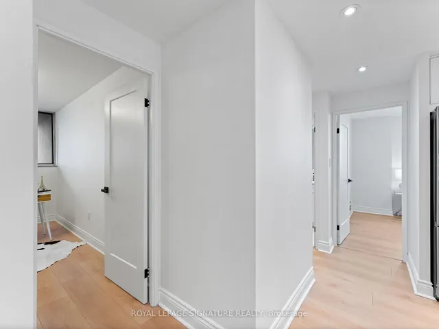 Additional property image - 812 Burnhamthorpe Rd Unit 607