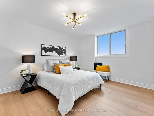 Additional property image - 812 Burnhamthorpe Rd Unit 607