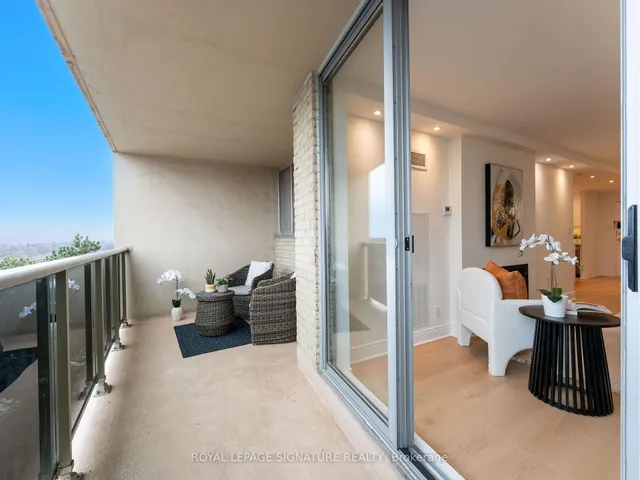 Additional property image - 812 Burnhamthorpe Rd Unit 607