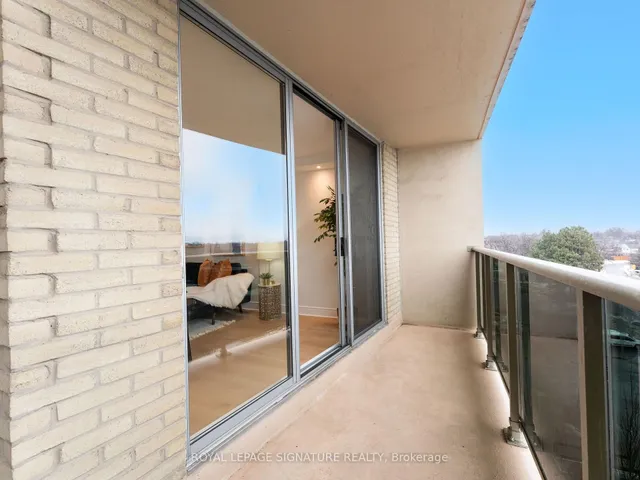 Additional property image - 812 Burnhamthorpe Rd Unit 607