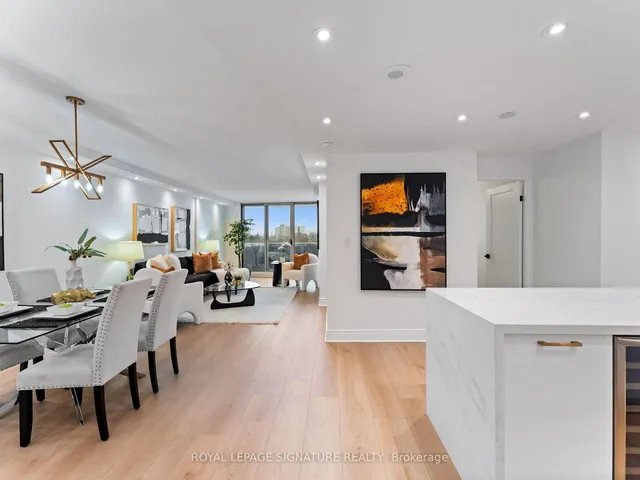Additional property image - 812 Burnhamthorpe Rd Unit 607