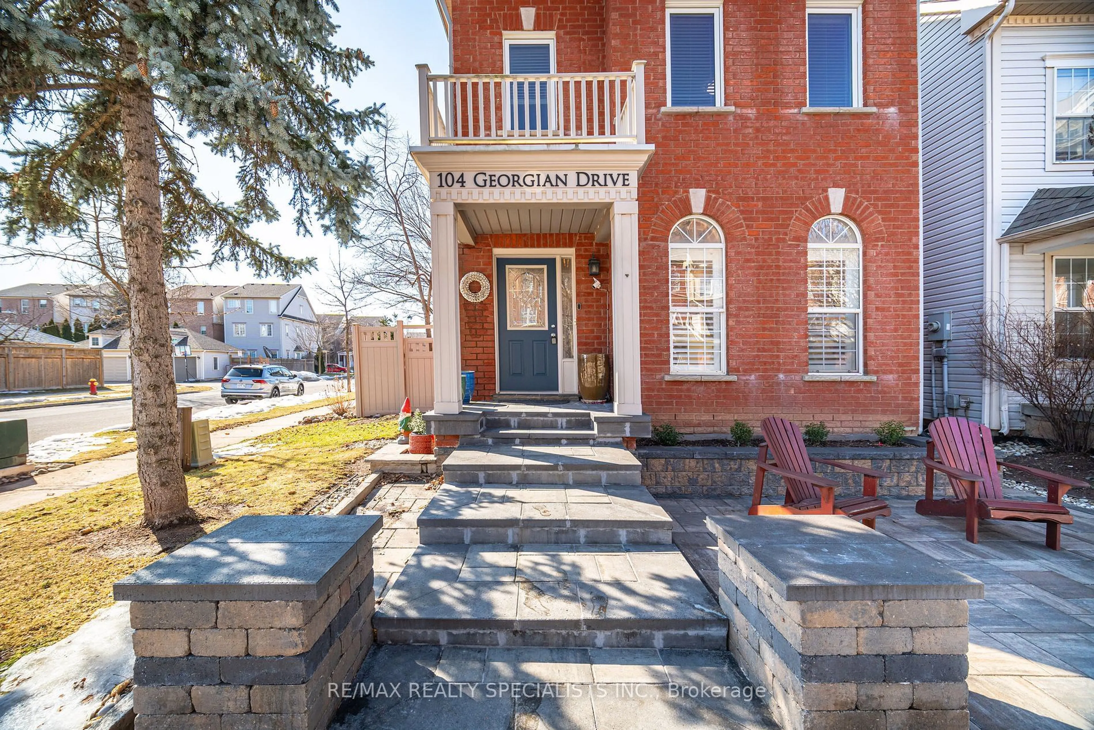 Home with brick exterior material, street for 104 Georgian Dr, Oakville Ontario L6H 6V1