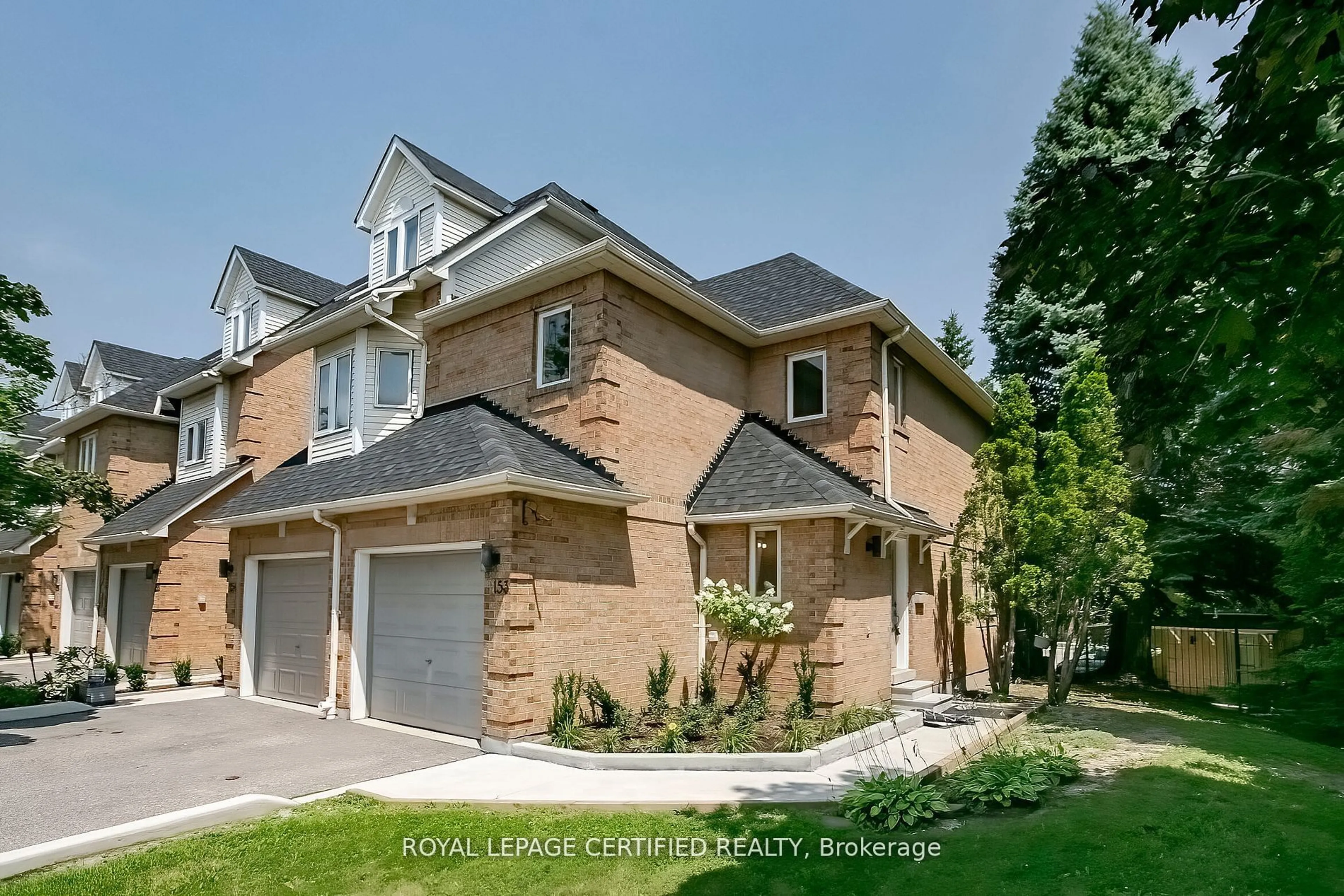 Home with brick exterior material, street for 99 Bristol Rd #153, Mississauga Ontario L4Z 3P4