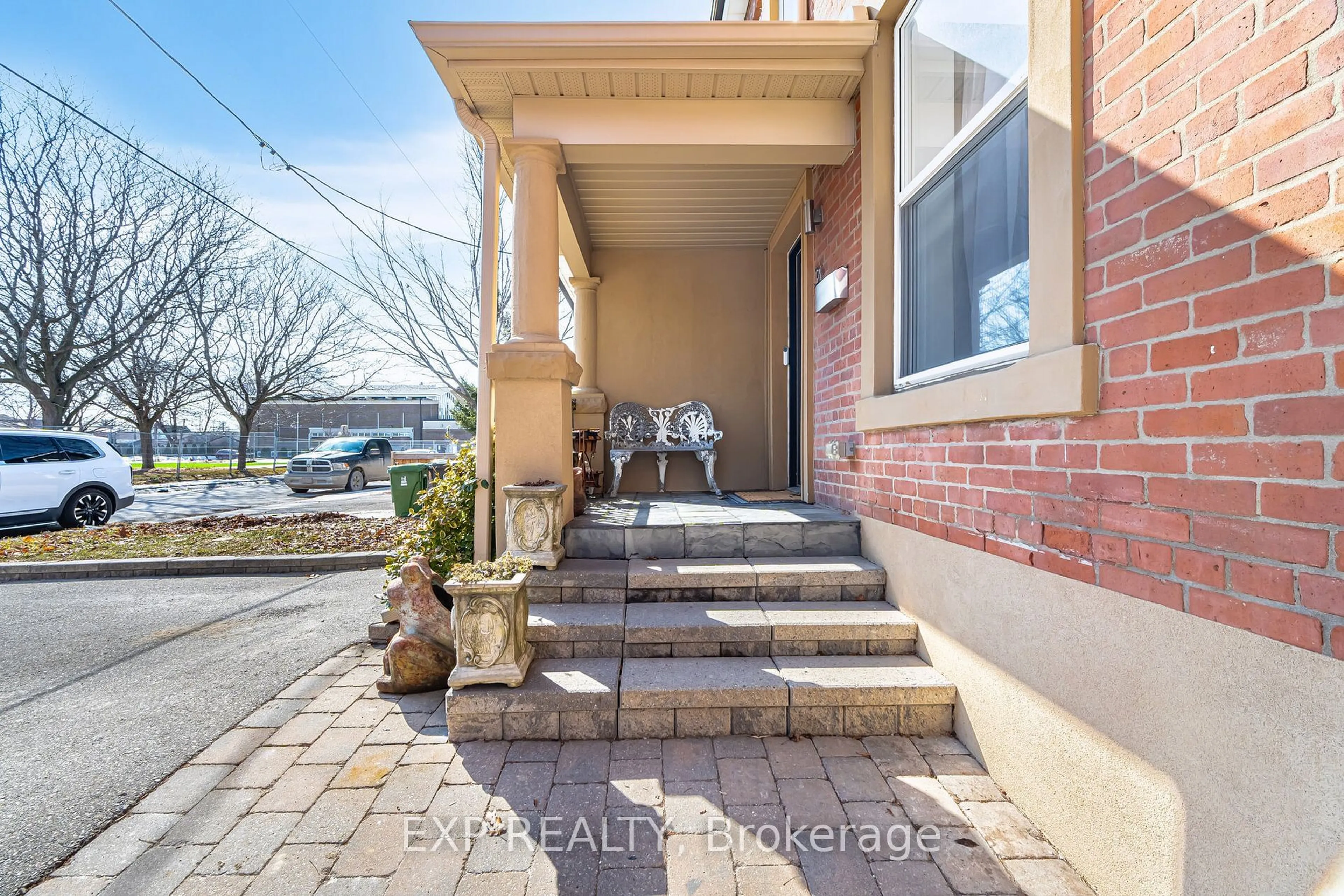 Patio, street for 34 Dennis Ave, Toronto Ontario M6N 2T6