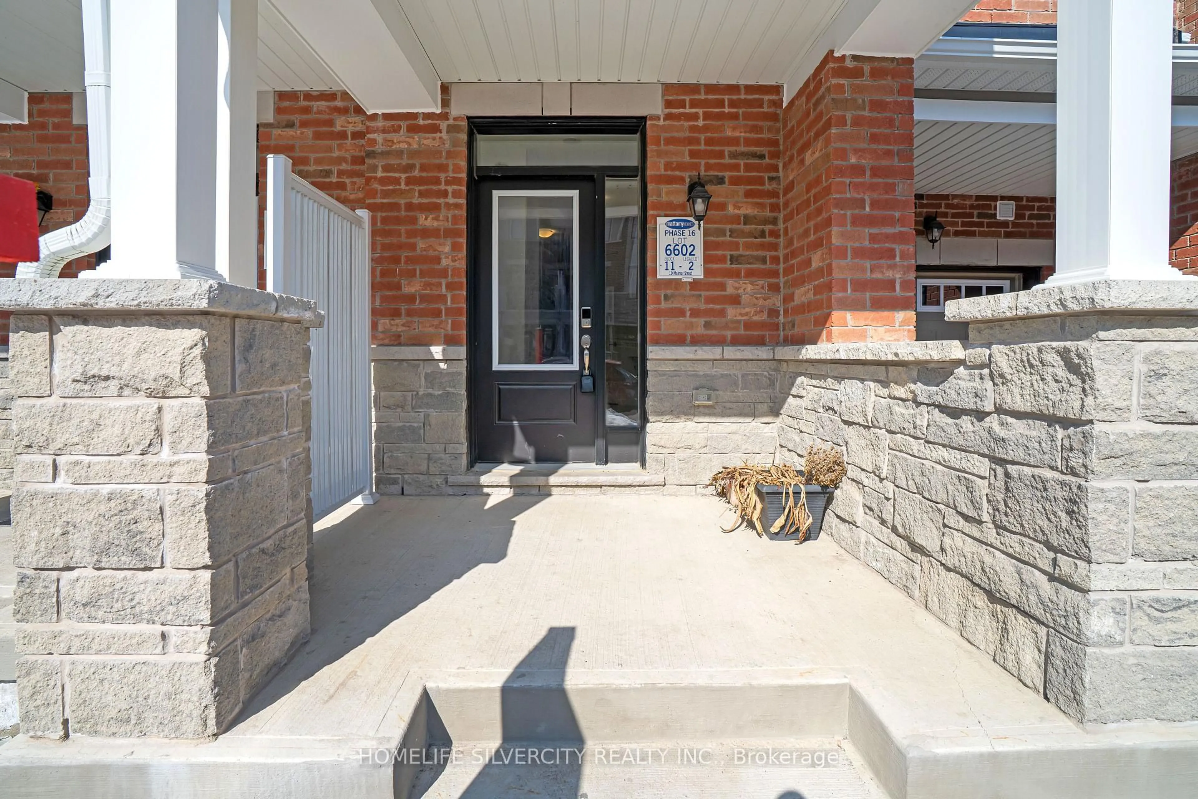 Patio, street for 10 MELMAR St, Brampton Ontario L7A 0B6