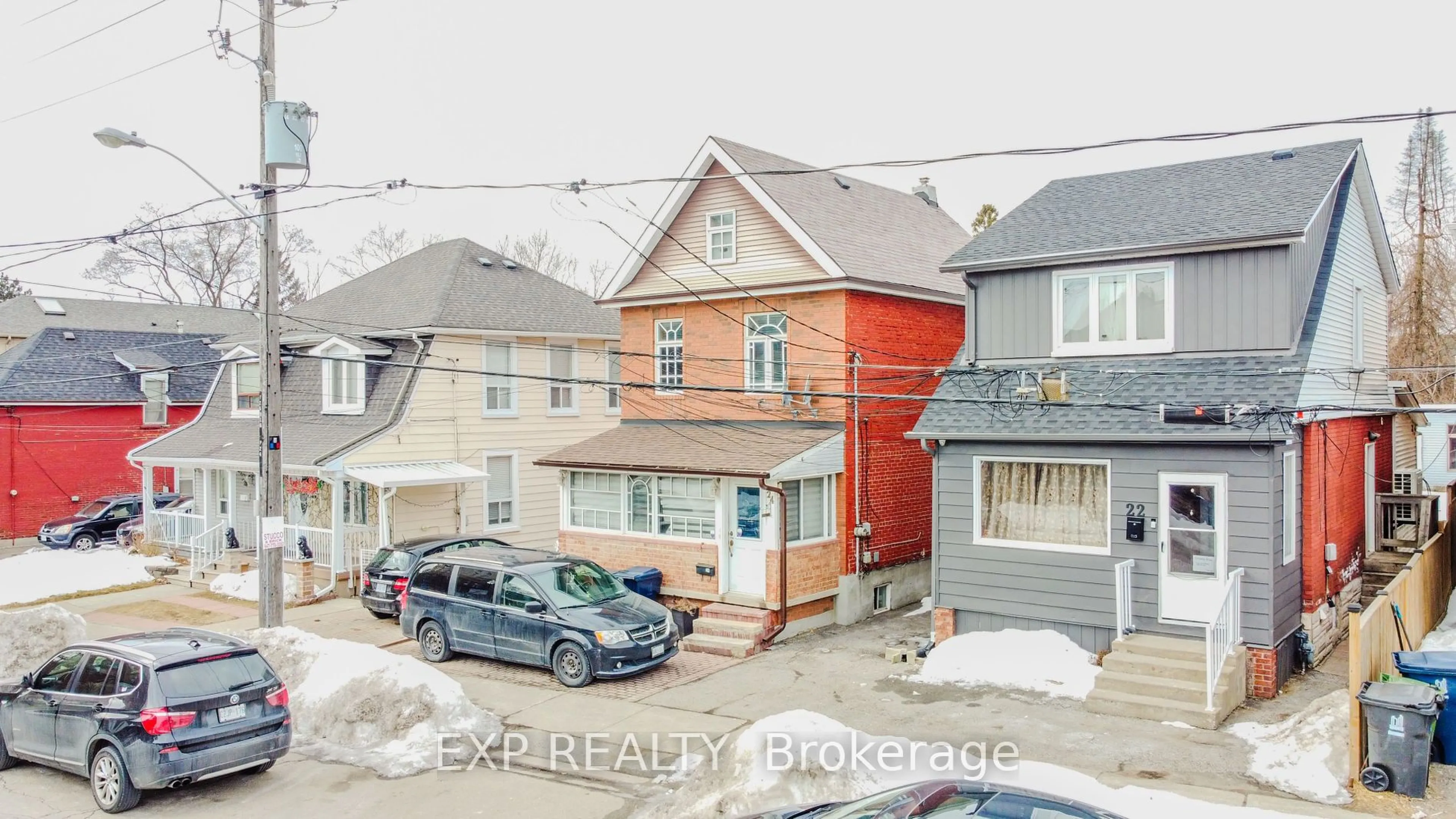 A pic from outside/outdoor area/front of a property/back of a property/a pic from drone, street for 24 Goldwin Ave, Toronto Ontario M6M 2C4