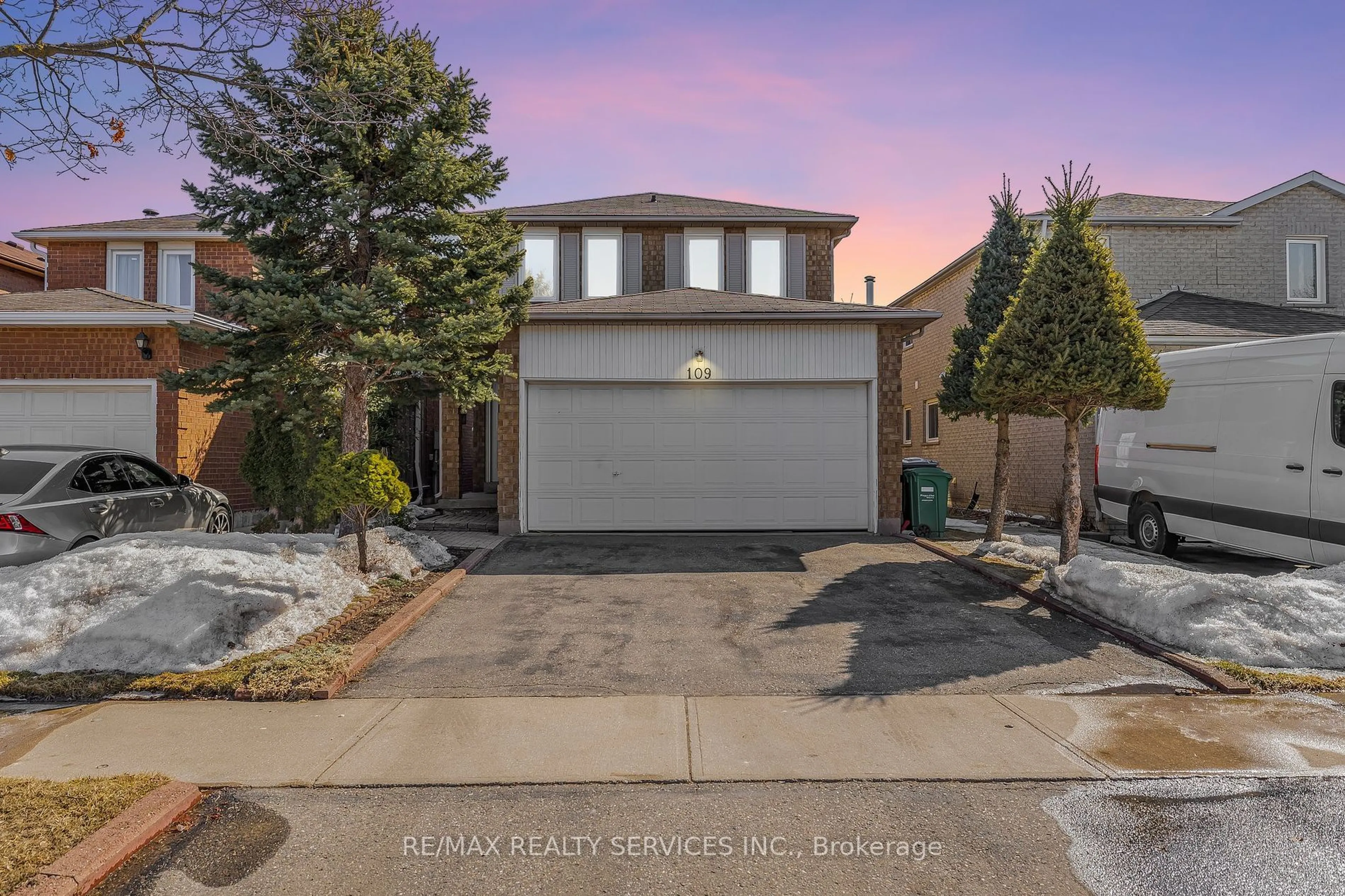 A pic from outside/outdoor area/front of a property/back of a property/a pic from drone, street for 109 Gatesgill St, Brampton Ontario L6X 3S7