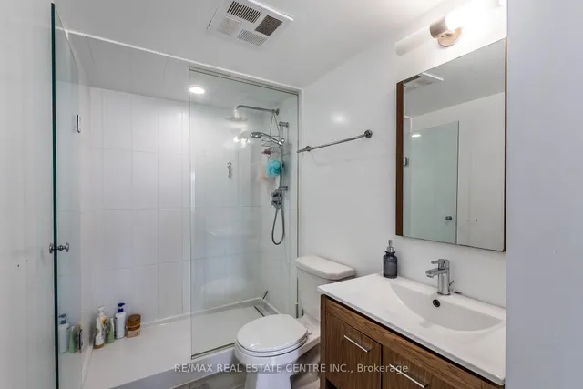 Additional image 16 of 80 Esther Lorrie Dr Unit 719
