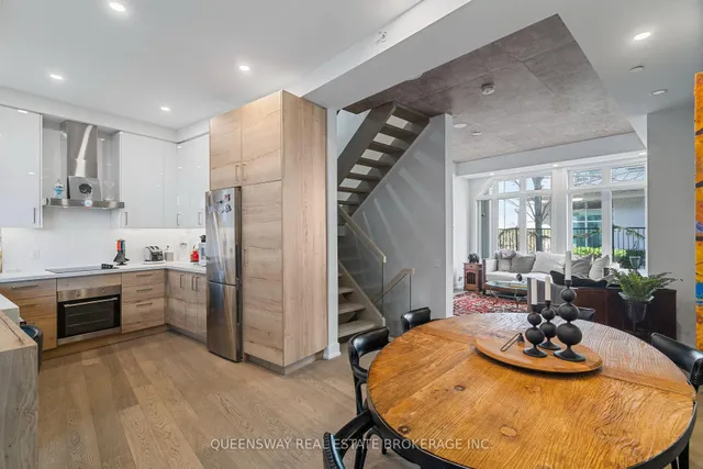Additional property image - 2067 Lakeshore Blvd Unit TH 6