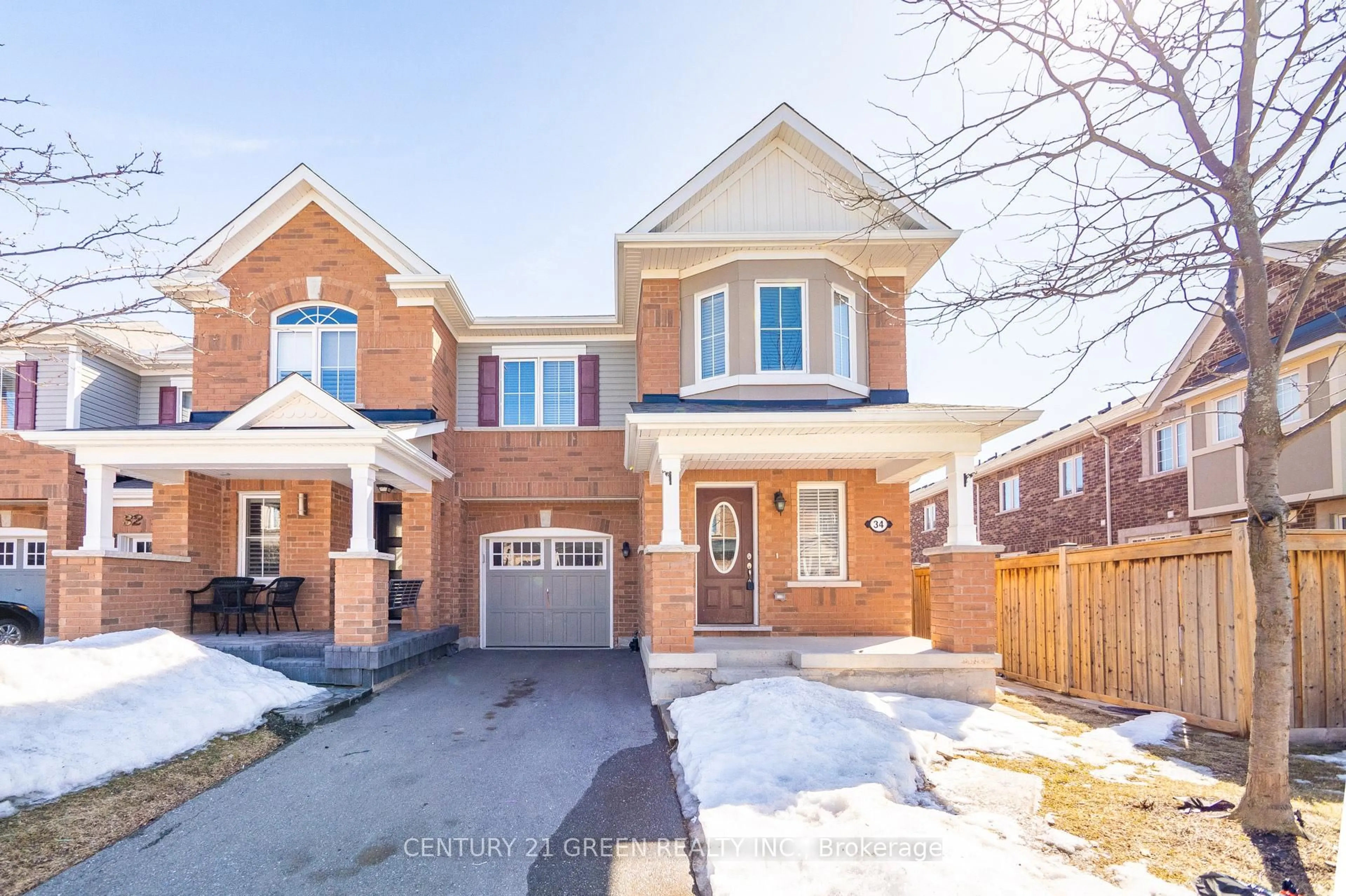 Home with brick exterior material, street for 34 Dredge Crt, Milton Ontario L9T 8T1