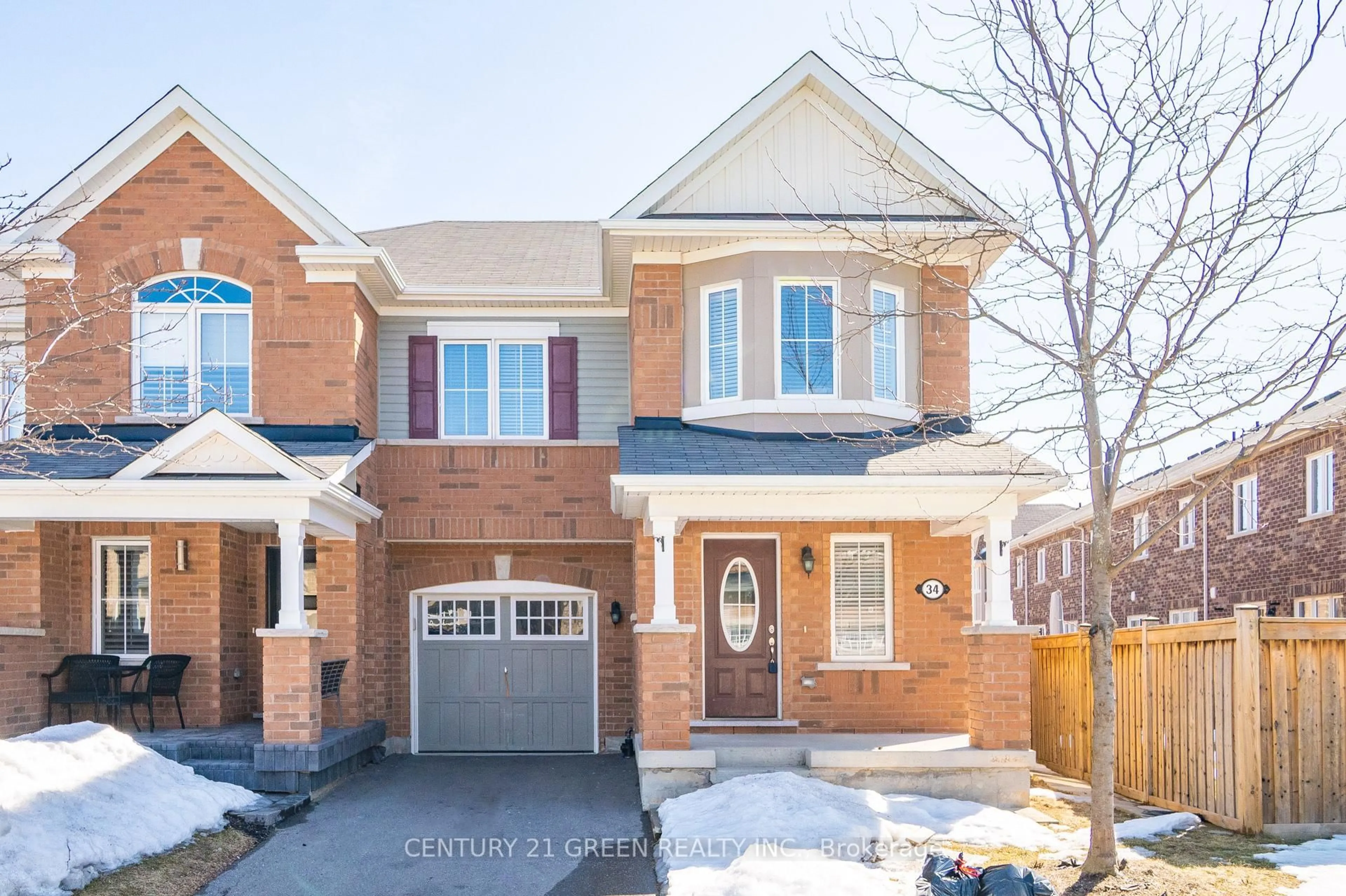 Home with brick exterior material, street for 34 Dredge Crt, Milton Ontario L9T 8T1