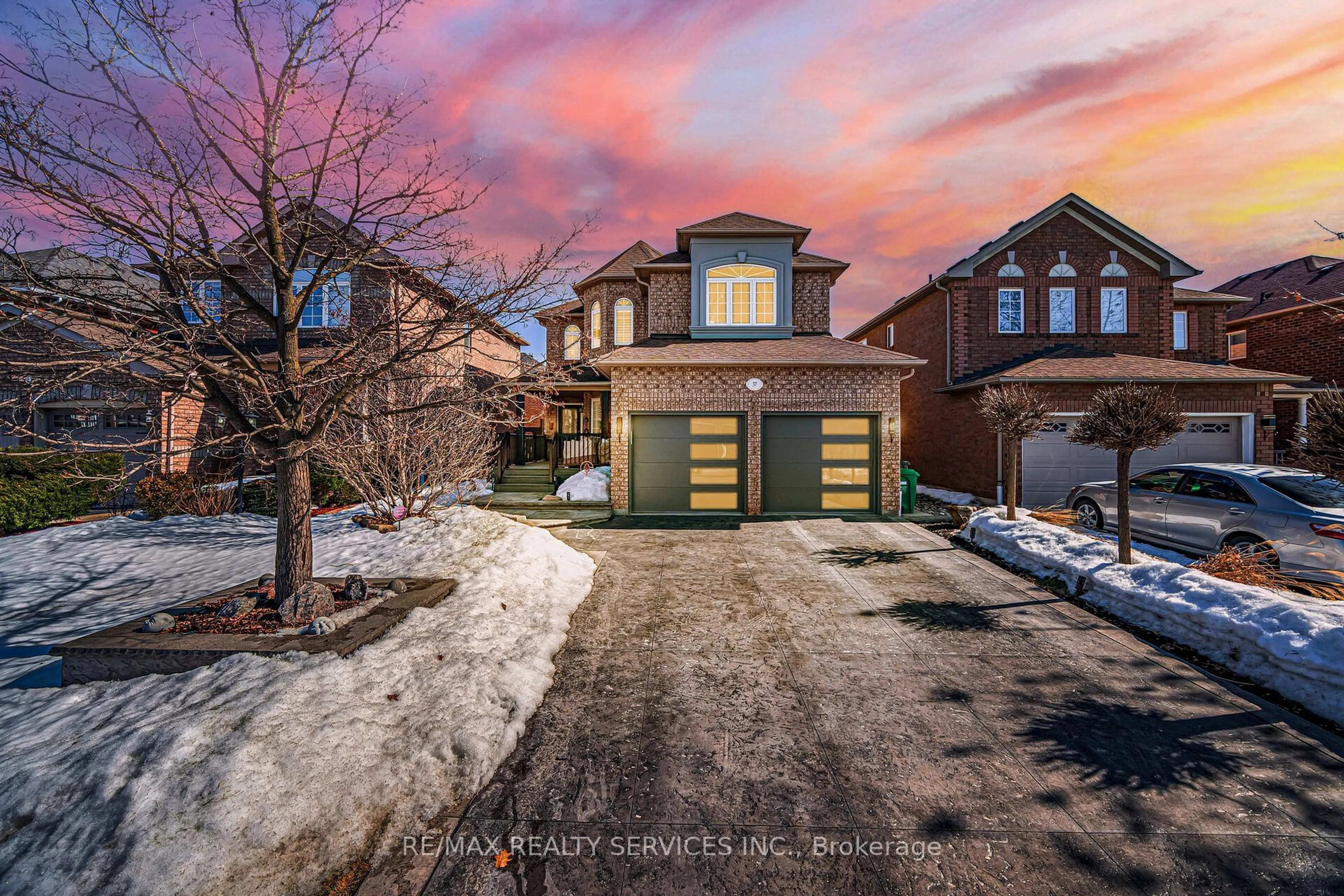 Home with brick exterior material, street for 37 Baybrook Rd, Brampton Ontario L7A 1L9