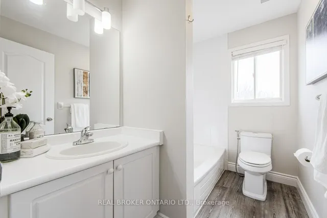 Additional property image - 5142 Bunton Cres