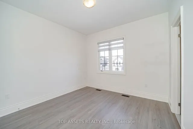 Additional property image - 1 Penlea Gate