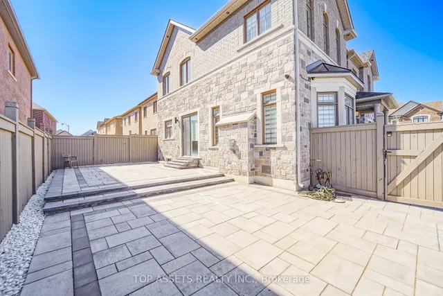 Additional property image - 1 Penlea Gate