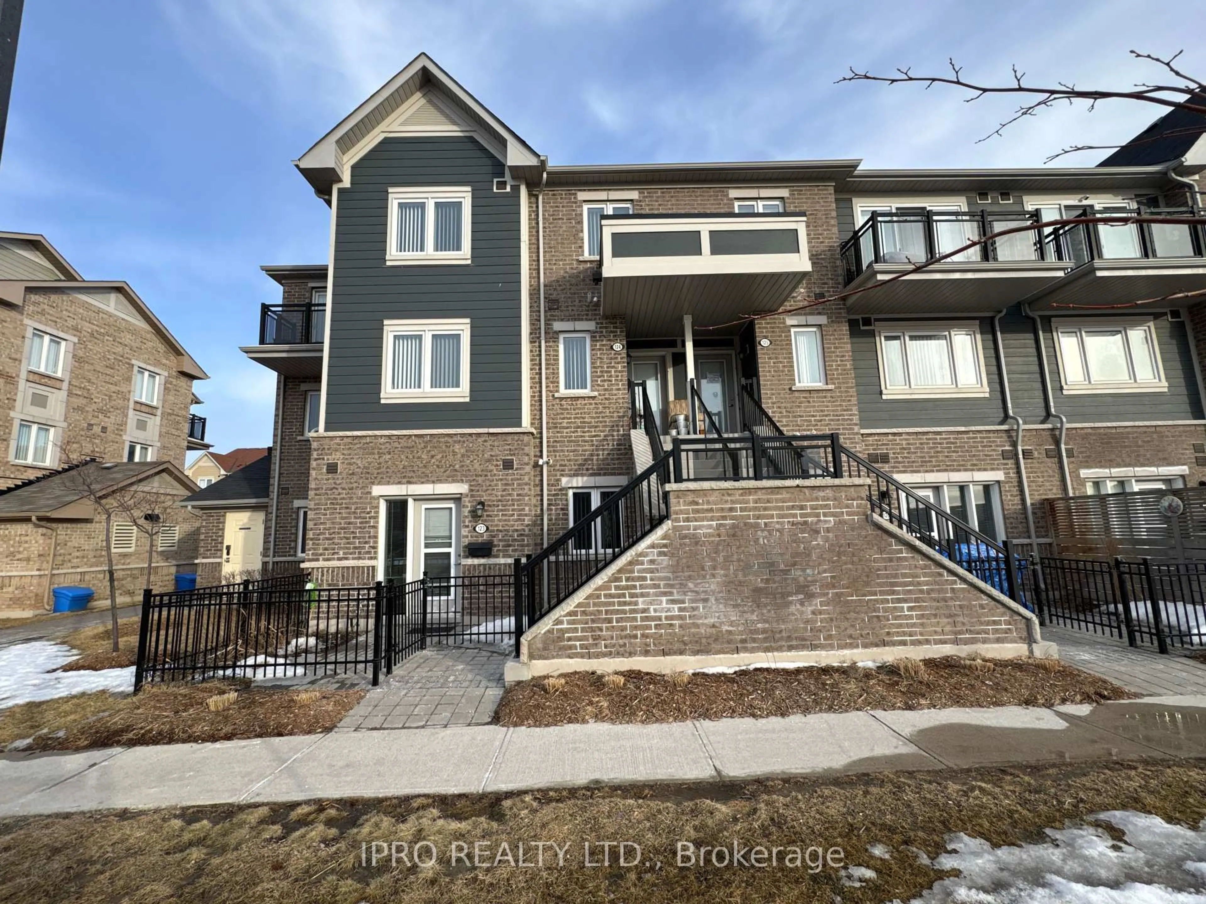 Unknown for 250 Sunny Meadow Blvd #124, Brampton Ontario L6R 3Y7