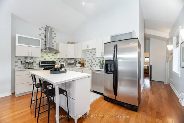 Additional property image - 25 Belgravia Ave