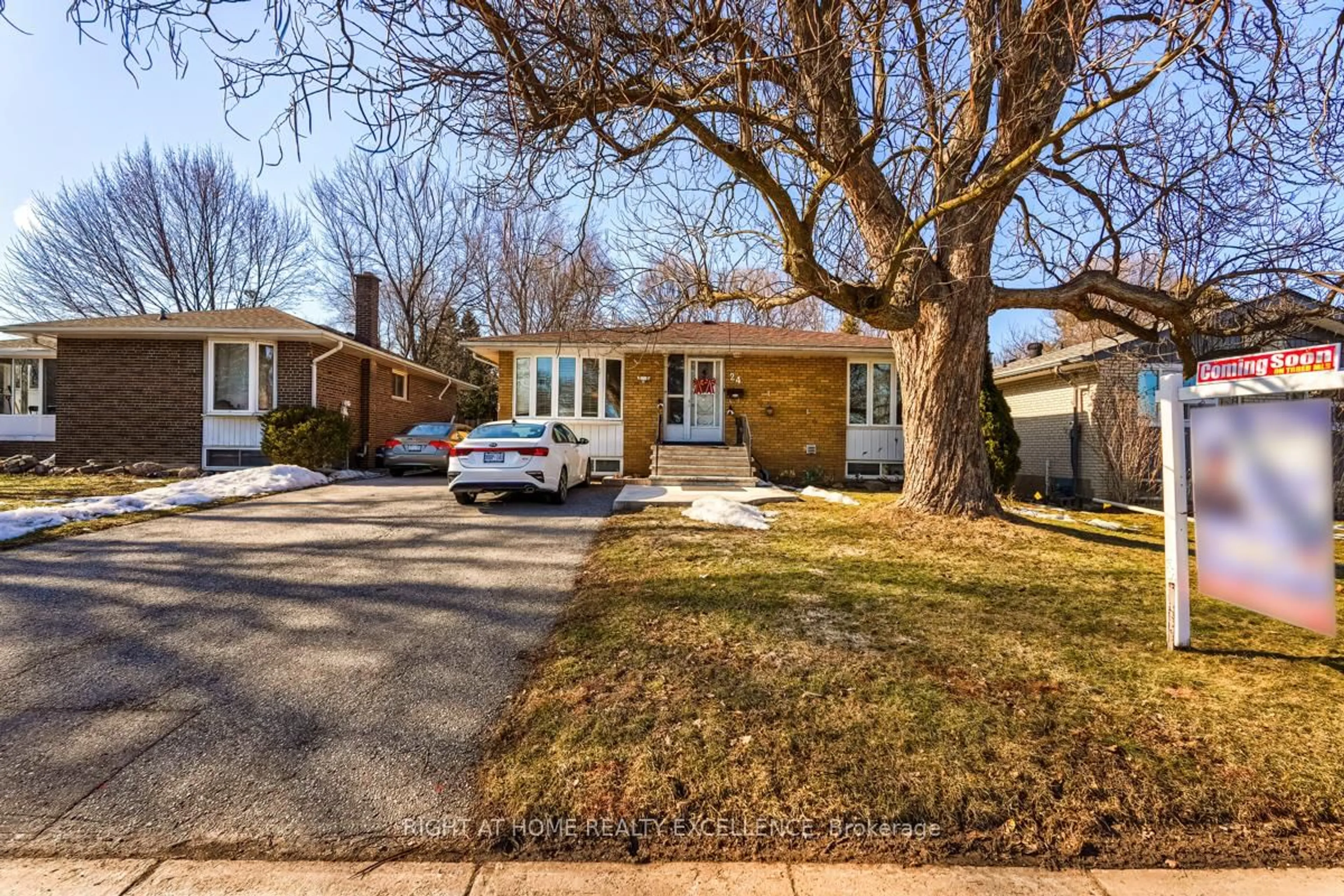 Home with brick exterior material, street for 24 Flowertown Ave, Brampton Ontario L6X 2K2