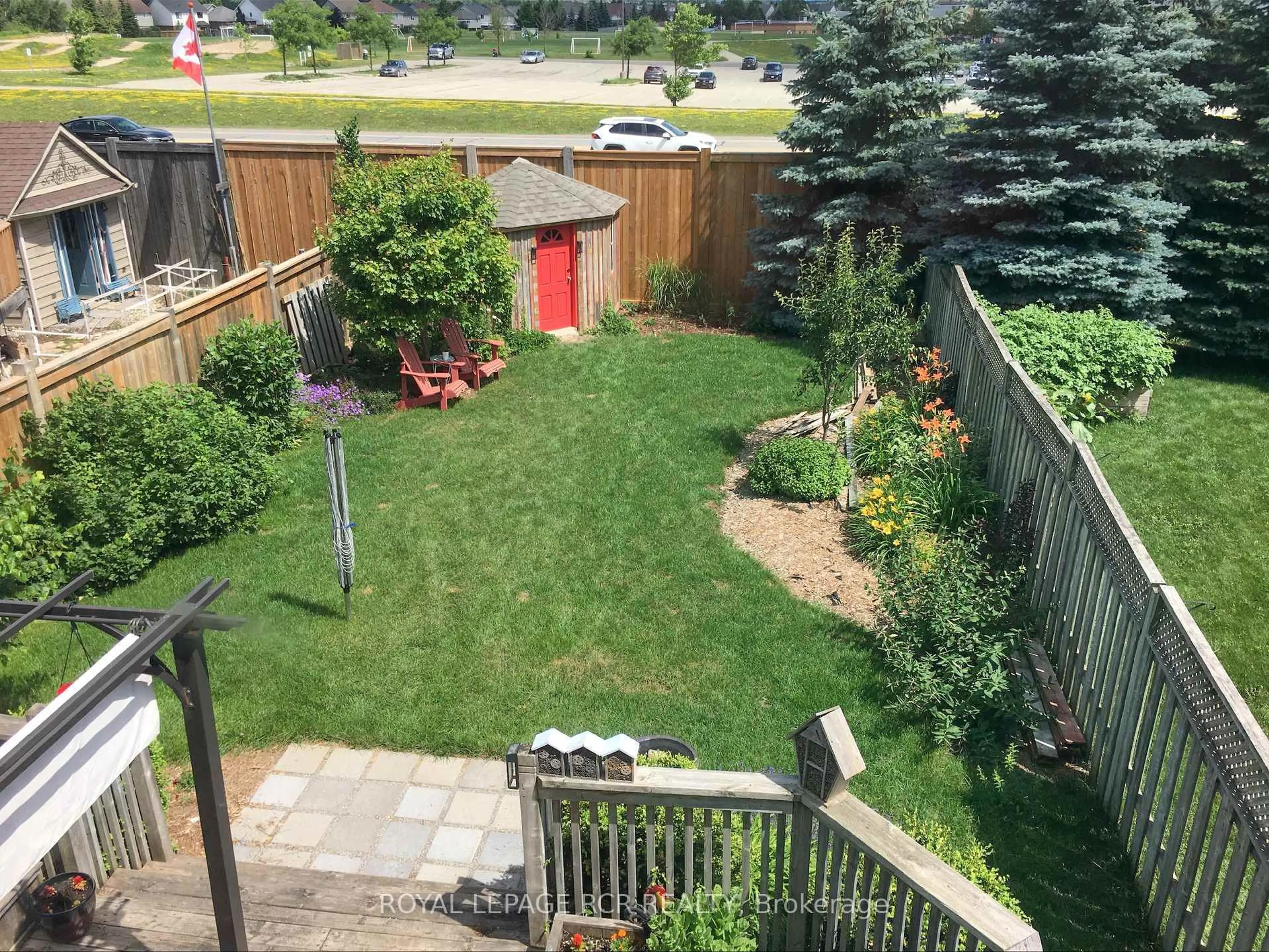 A pic from outside/outdoor area/front of a property/back of a property/a pic from drone, mountain view for 74 Colbourne Cres, Orangeville Ontario L9W 5A9