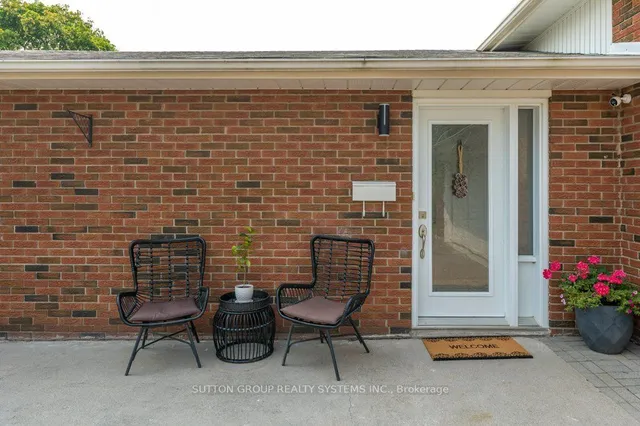 Additional property image - 1264 Landfair Cres