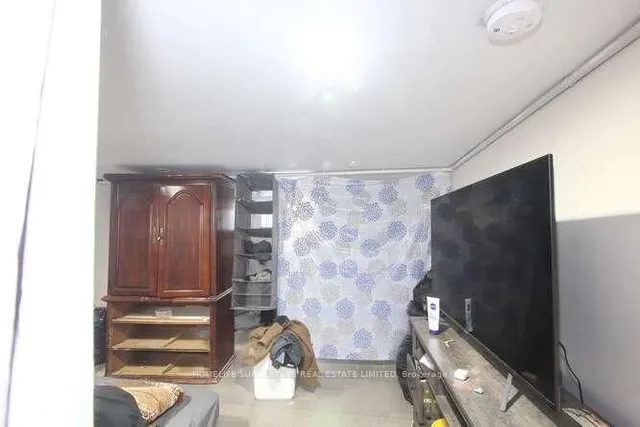 Additional property image - 99 Woodward Ave