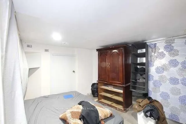 Additional property image - 99 Woodward Ave