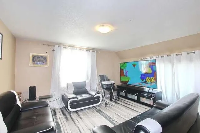 Additional property image - 99 Woodward Ave
