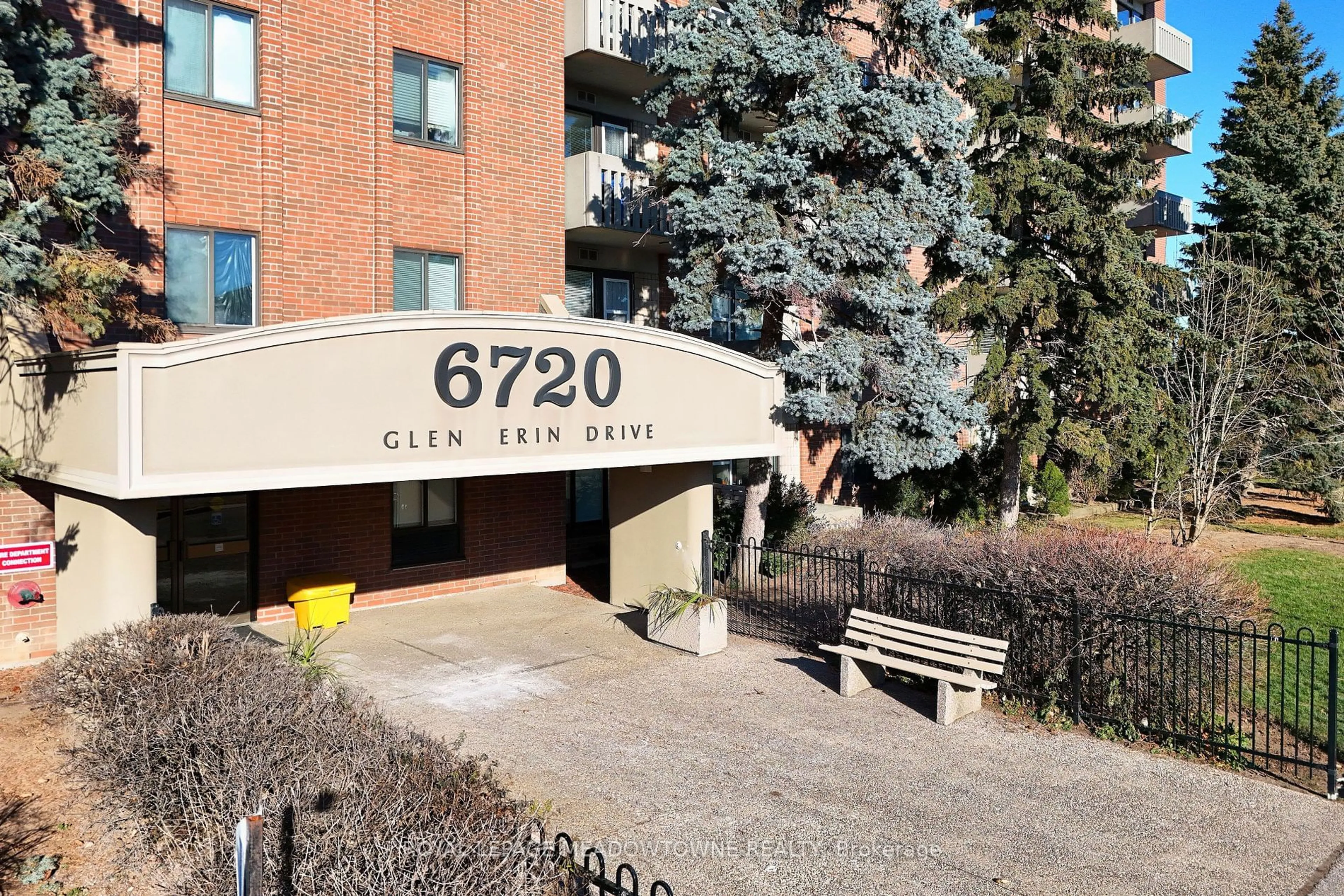 Unknown for 6720 Glen Erin Dr #410, Mississauga Ontario L5N 3K8