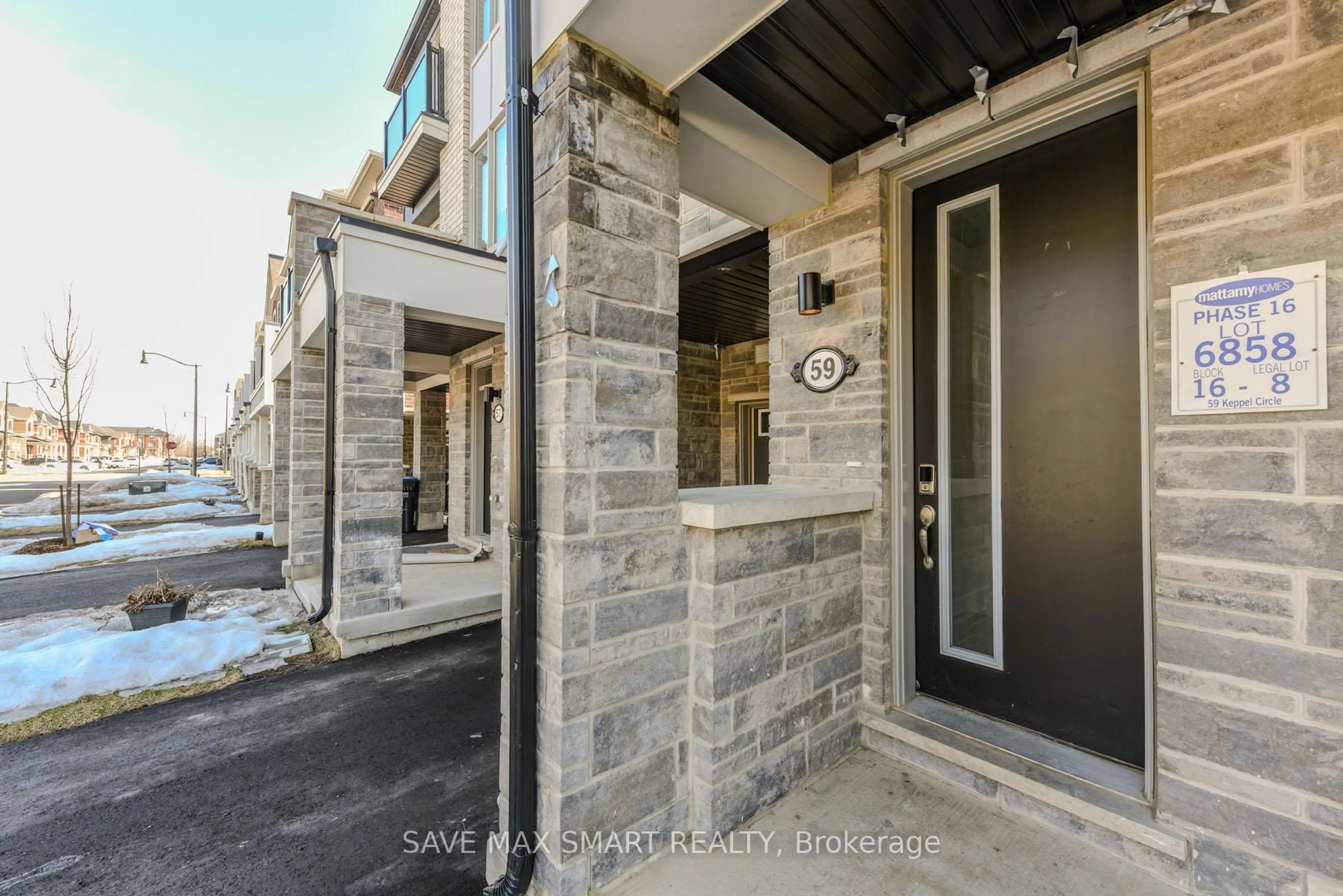 Indoor entryway for 59 Keppel Circ, Brampton Ontario L7A 0B6