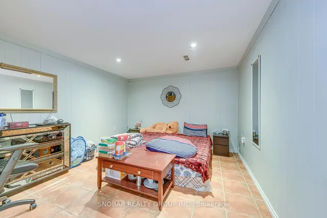 Additional property image - 24 Ludgate Dr