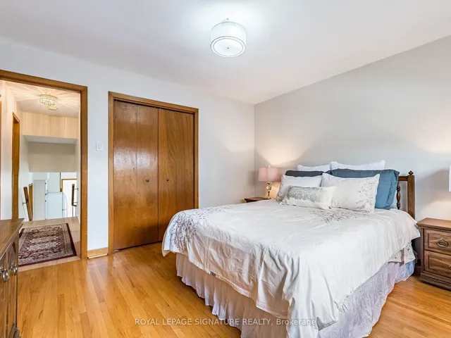 Additional property image - 4172 Dursley Cres