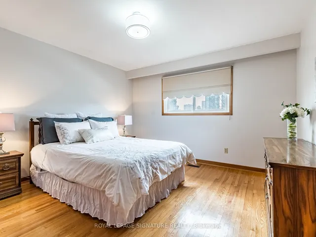 Additional property image - 4172 Dursley Cres