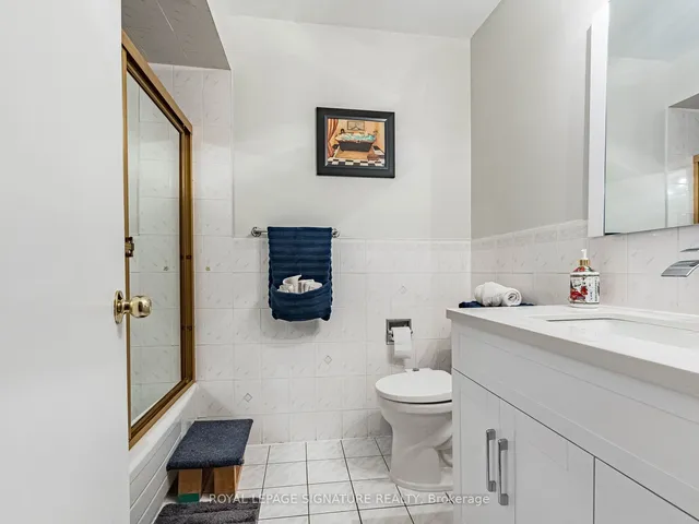 Additional property image - 4172 Dursley Cres
